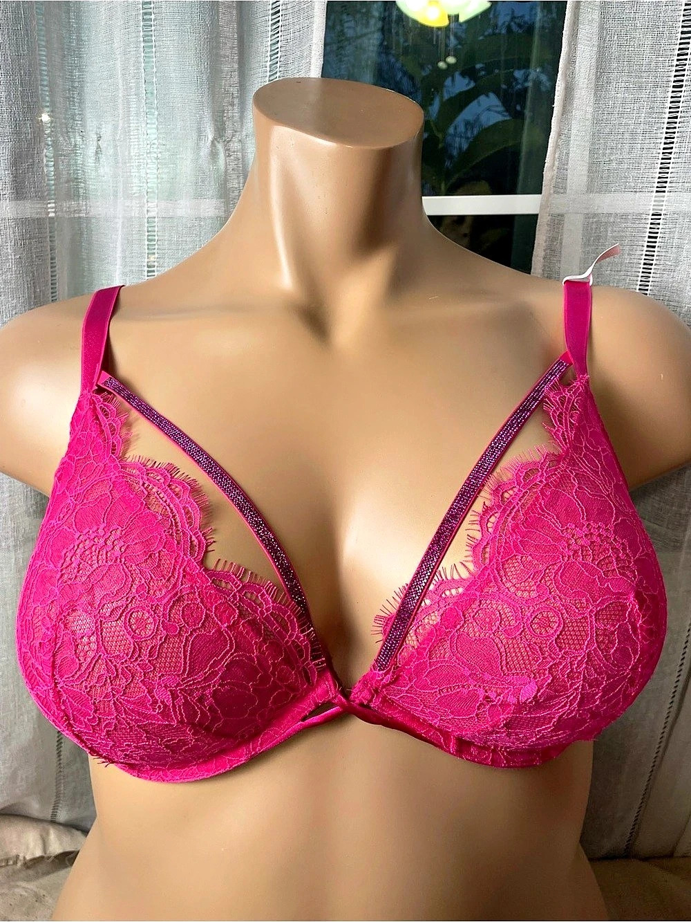 Victoria's Secret Fabulous by Victoria's Secret Shine Strap Lace Unlined